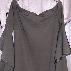 Little black dress. Off the shoulders w elastic security. Elegant medium 8-10